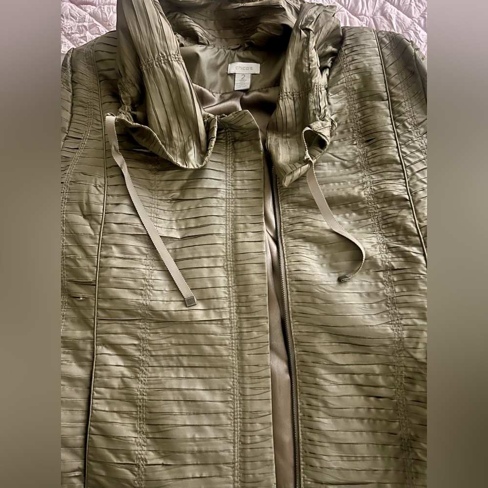 Chico's Olive Textured Cropped Zipper Front Casual Jacket with Ruched Collar, L